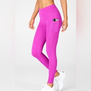 🖤Fabletics Magenta Highrise SculptKnit Leggings